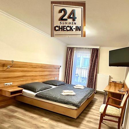 Hotel Kennedy Nuremberg Ngoại thất bức ảnh