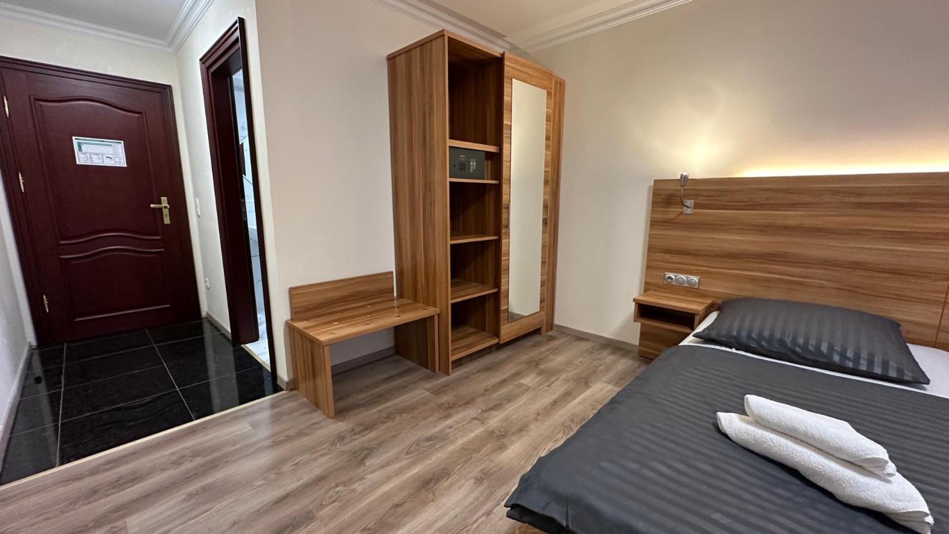 Hotel Kennedy Nuremberg Ngoại thất bức ảnh